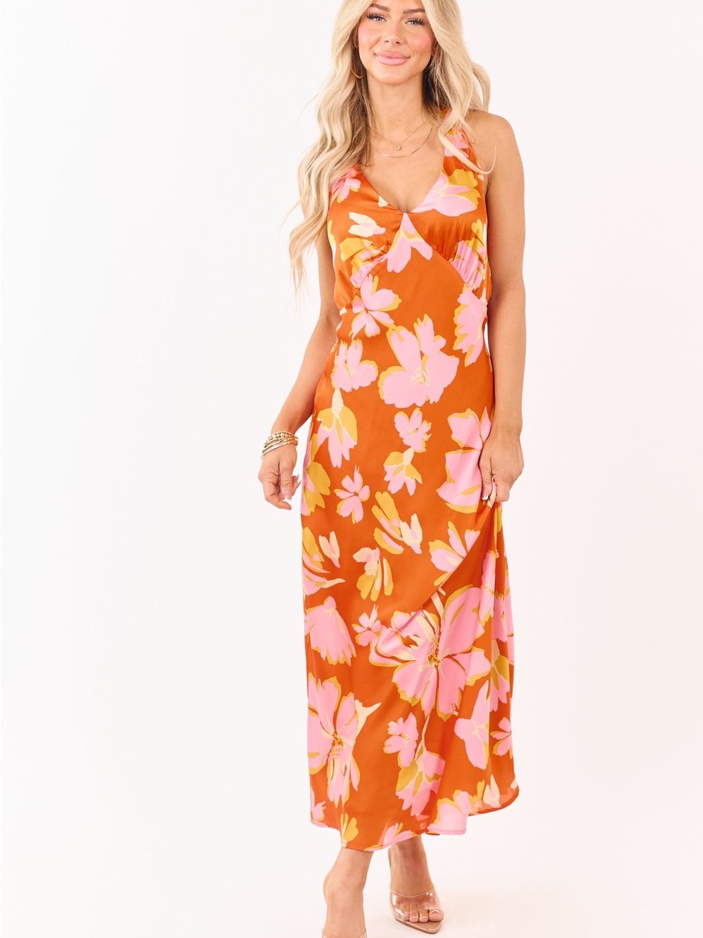 NWOT Sunset Floral Print Satin V-Neck
Maxi Dress orange/pink